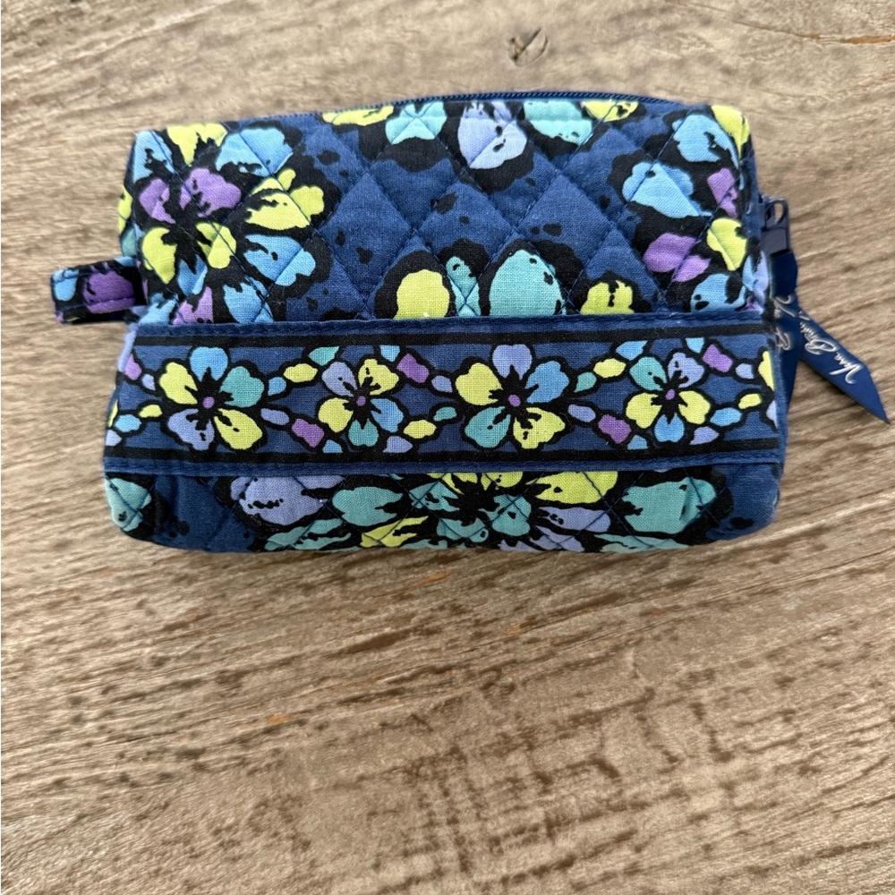 Vera Bradley Indigo Pop blue floral cosmetic bag